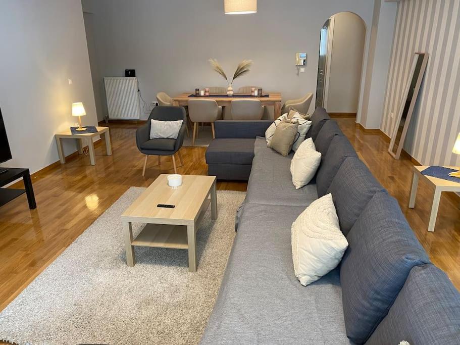 Classy 3Br With 2 Bathrooms Apartment In Marousi Athens Ngoại thất bức ảnh